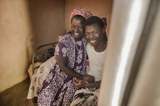 Guinee Bissau Canchungo Koya met zijn biologische moeder