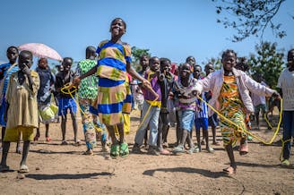 Centraal Afrikaanse Republiek DRA kinderen spelen in een SOS kindvriendelijke ruimte