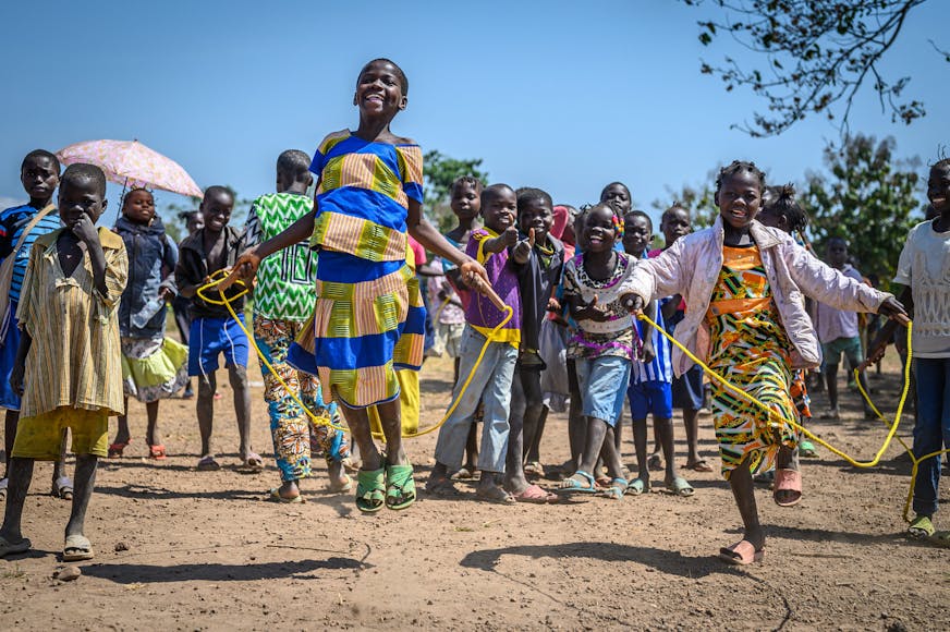 Centraal Afrikaanse Republiek DRA kinderen spelen in een SOS kindvriendelijke ruimte