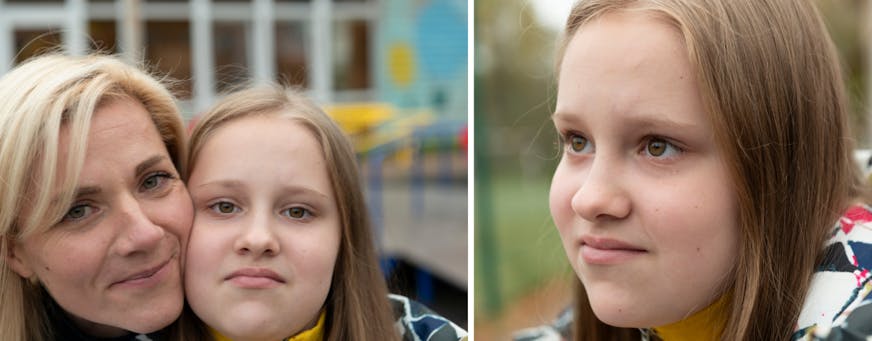 Meisje uit Oekraine met haar moeder