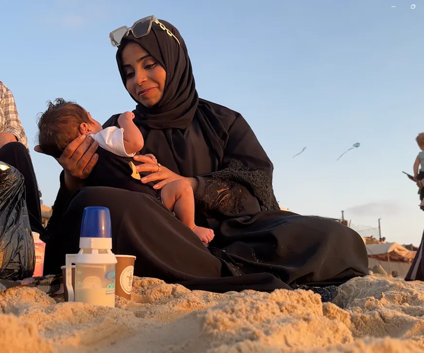 Baby Karam en zijn SOS moeder